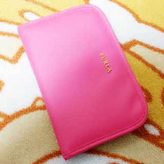 フルラ(Furla)のFURLA マルチケース(ポーチ)