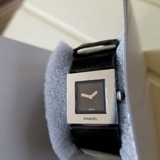 CHANEL - CHANELシャネルマトラッセエナメル時計の通販 by