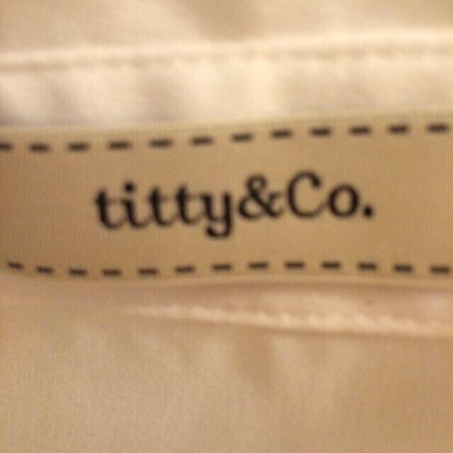 titty&co(ティティアンドコー)のTitty&Co. シャツ レディースのトップス(シャツ/ブラウス(半袖/袖なし))の商品写真