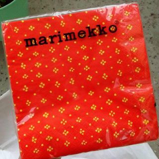 マリメッコ(marimekko)の【廃盤】赤オレンジ×イエロー・マリメッコ/ペーパーナプキン・33cm×33cm (テーブル用品)