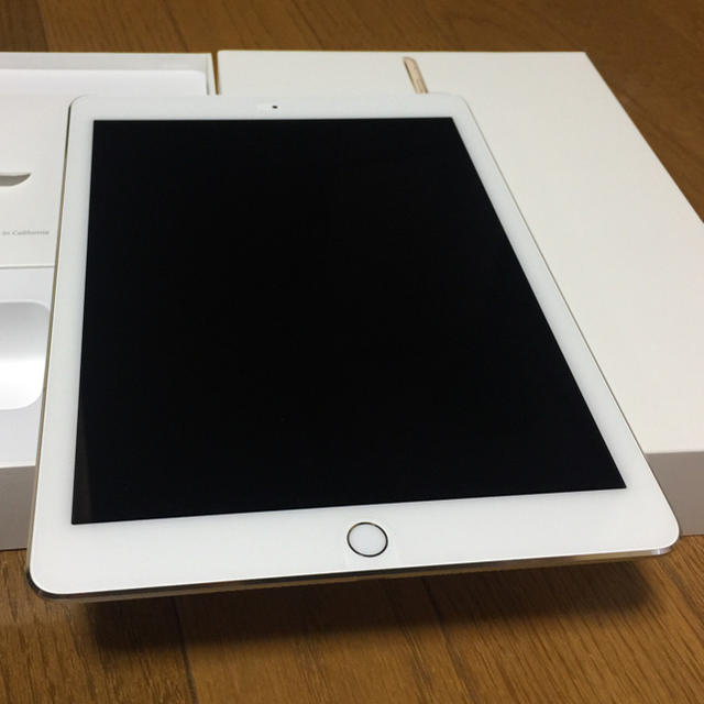 iPad iPad Air2 64GB Wi-Fi Cellular docomoの通販 by yu_2683's shop｜アイパッドならラクマ - 美品 在庫超激得