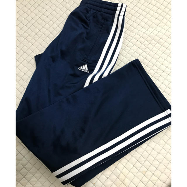 adidas(アディダス)の【美品】アディダス トレーニングパンツ 150  キッズ/ベビー/マタニティのキッズ服男の子用(90cm~)(パンツ/スパッツ)の商品写真