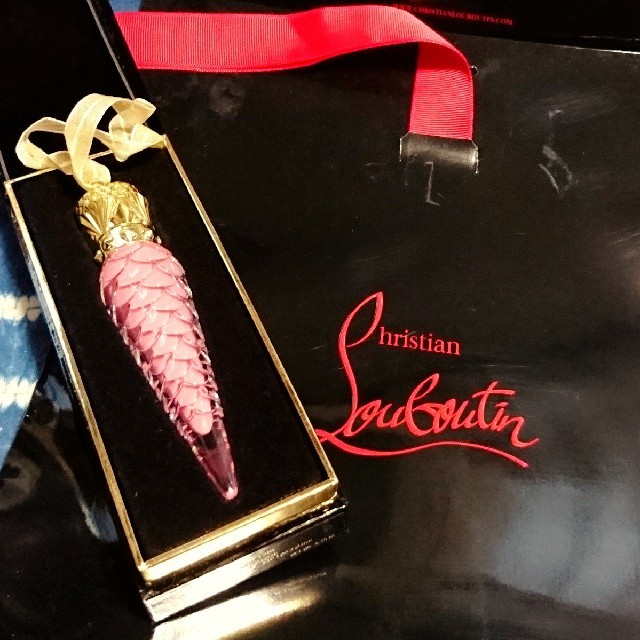 Christian Louboutin(クリスチャンルブタン)のクリスチャン ルブタン グロス リップ ビキニ ピンク コスメ/美容のベースメイク/化粧品(リップグロス)の商品写真