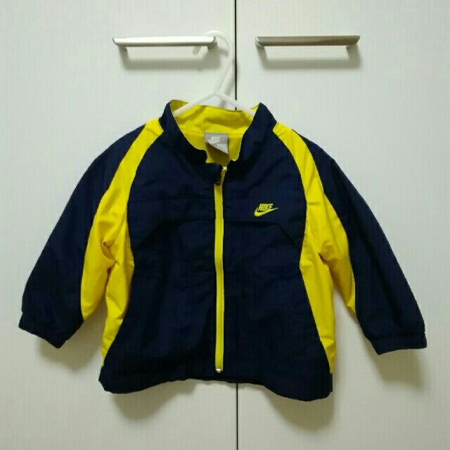 NIKE(ナイキ)のナイキ　ブルゾン キッズ/ベビー/マタニティのキッズ服男の子用(90cm~)(ジャケット/上着)の商品写真