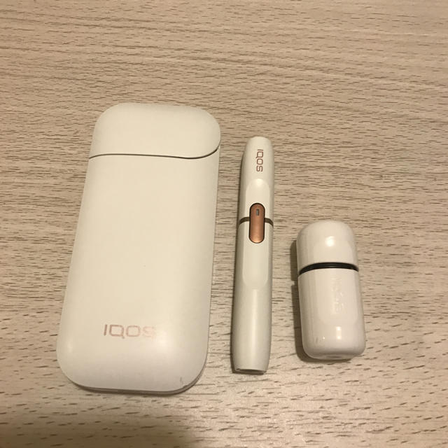 IQOS(アイコス)のアイコス2.4plus メンズのファッション小物(タバコグッズ)の商品写真