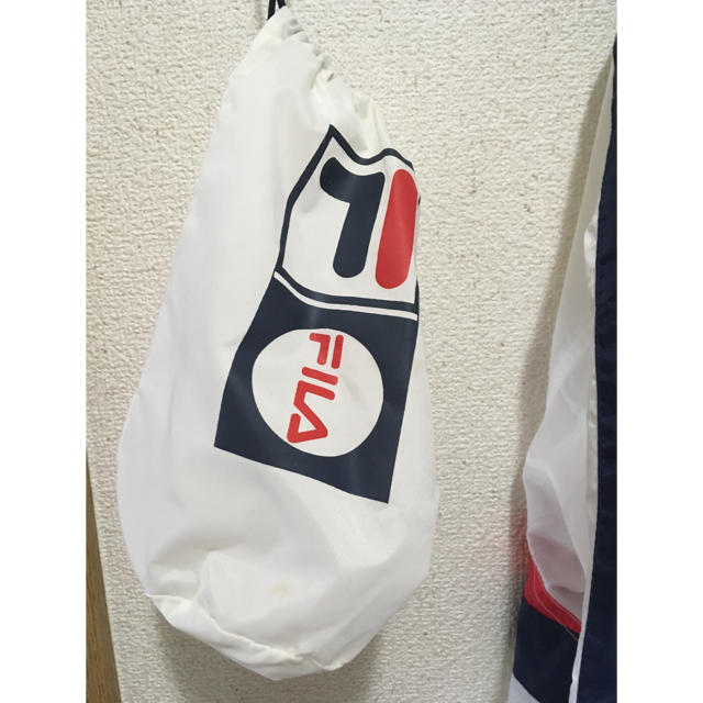 FILA(フィラ)のFILA ナイロン パーカー ジャケット カッパ 古着 ダンス アディダス レディースのジャケット/アウター(ナイロンジャケット)の商品写真