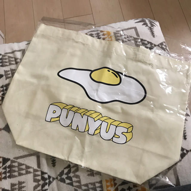 PUNYUS(プニュズ)の【値下げ】PUNYUS☆目玉焼きトートバッグ レディースのバッグ(トートバッグ)の商品写真