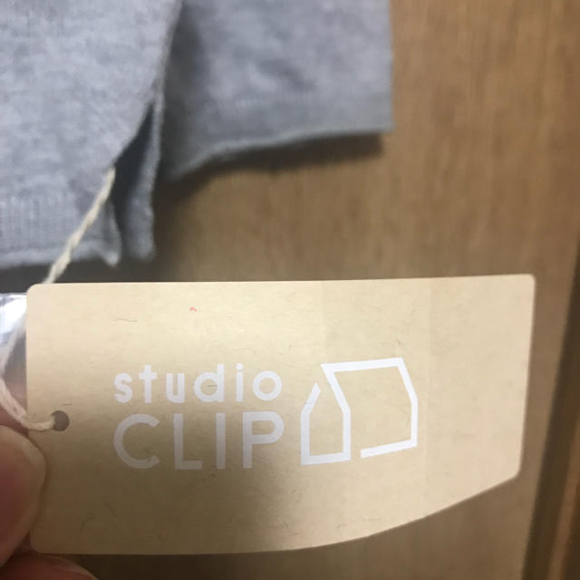 STUDIO CLIP(スタディオクリップ)のスタジオクリップのグレーのカーディガン レディースのトップス(カーディガン)の商品写真