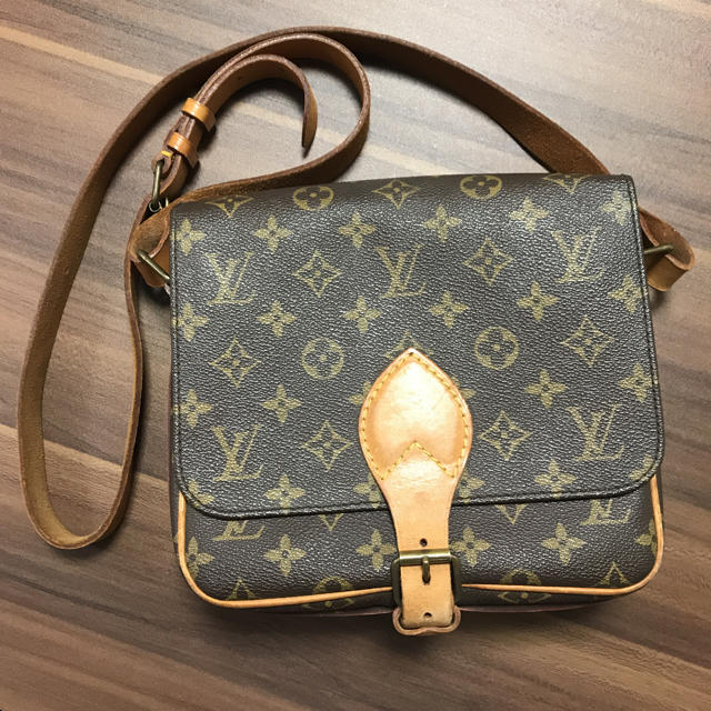 【USED】LOUIS VUITTON カルトシェール 斜めがけバッグ