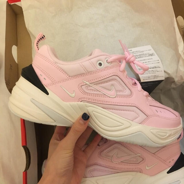 NIKE(ナイキ)のW NIKE M2K TEKNO SUPREME MONARCH  pink レディースの靴/シューズ(スニーカー)の商品写真