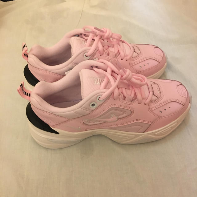 NIKE(ナイキ)のW NIKE M2K TEKNO SUPREME MONARCH  pink レディースの靴/シューズ(スニーカー)の商品写真