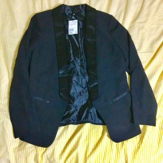 エイチアンドエム(H&M)の【即購入OK】H&M 新品・タグ付 フォーマルジャケット 黒 サイズM(テーラードジャケット)