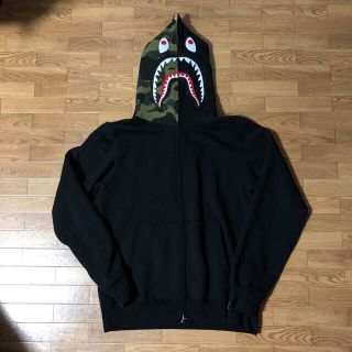 アベイシングエイプ(A BATHING APE)のBAPE シャークパーカー(パーカー)