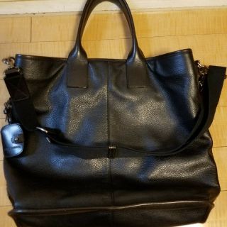 ドルチェ&ガッバーナ(DOLCE&GABBANA) 革 トートバッグ(メンズ)の通販 5点 | ドルチェアンドガッバーナのメンズを買うならラクマ