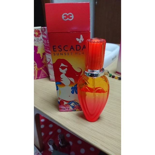 ESCADA(エスカーダ)のエスカーダ香水30ミリ コスメ/美容の香水(香水(女性用))の商品写真