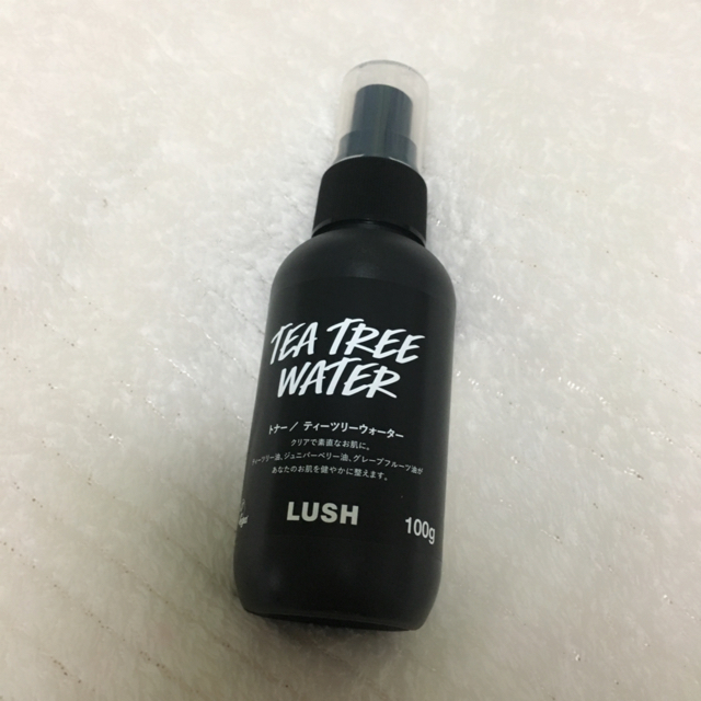 LUSH(ラッシュ)のLUSH ティーツリーウォーター　100g コスメ/美容のスキンケア/基礎化粧品(化粧水/ローション)の商品写真