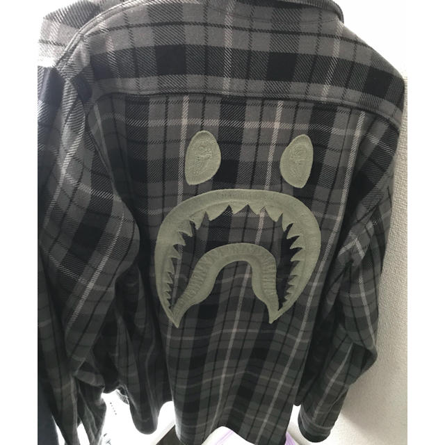 A BATHING APE(アベイシングエイプ)の【最安値】 BAPE shark flannel shirt シャークシャツ メンズのトップス(シャツ)の商品写真