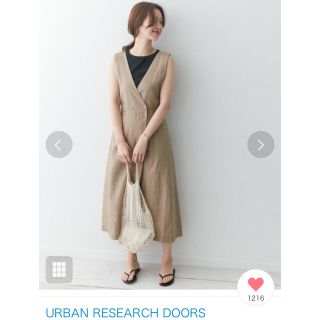 アーバンリサーチドアーズ(URBAN RESEARCH DOORS)の【アーバンリサーチ】リネンVネックジャンパースカート(ひざ丈ワンピース)