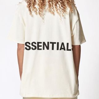 フィアオブゴッド(FEAR OF GOD)のessentials ベージュ 半袖(Tシャツ/カットソー(半袖/袖なし))