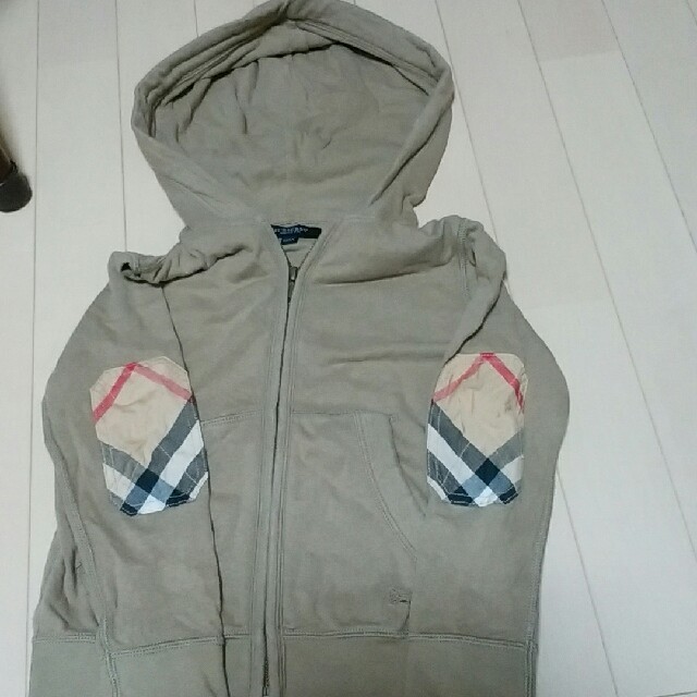 BURBERRY(バーバリー)のバーバリー　パーカー　三陽商会製 キッズ/ベビー/マタニティのキッズ服男の子用(90cm~)(カーディガン)の商品写真