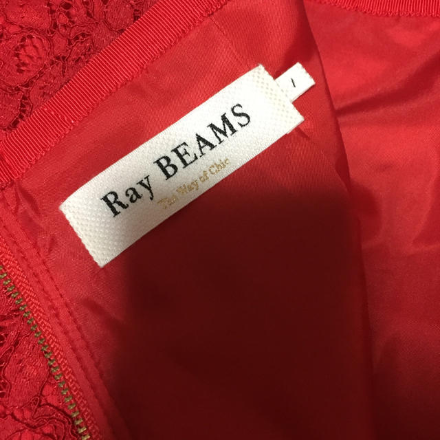 Ray BEAMS(レイビームス)のsato様専用  Ray BEAMS レースタイトスカート 赤 中古 送料込み レディースのスカート(ひざ丈スカート)の商品写真