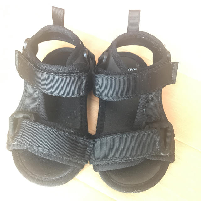 黒 サンダル 14cm キッズ/ベビー/マタニティのベビー靴/シューズ(~14cm)(サンダル)の商品写真