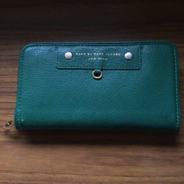 MARC BY MARC JACOBS(マークバイマークジェイコブス)のMARCBYMARCJACOBS財布❤️ レディースのファッション小物(財布)の商品写真