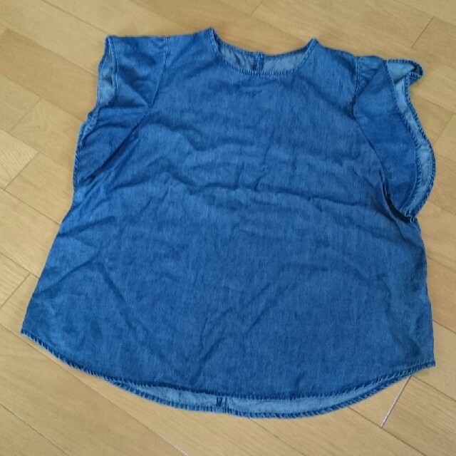 GU(ジーユー)の袖フリルシャツ美品ネイビーgu レディースのトップス(シャツ/ブラウス(半袖/袖なし))の商品写真