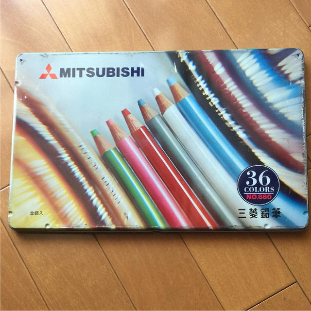 三菱(ミツビシ)のMITSUBISHI三菱色鉛筆36色セット☆金銀入 エンタメ/ホビーのアート用品(色鉛筆)の商品写真