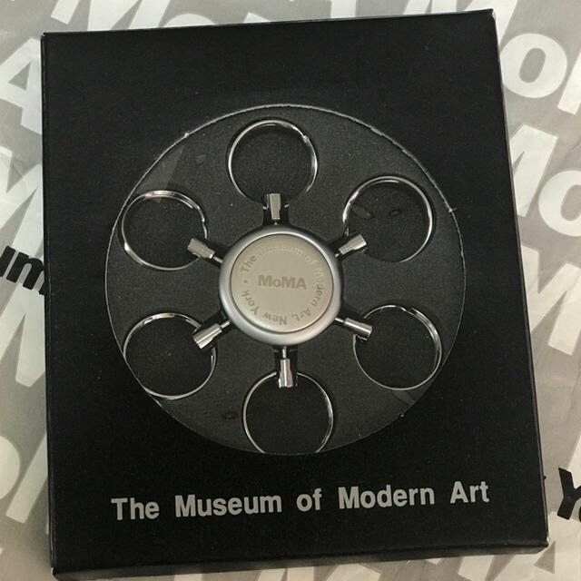 MOMA(モマ)のMOMA キーリング  レディースのファッション小物(キーケース)の商品写真
