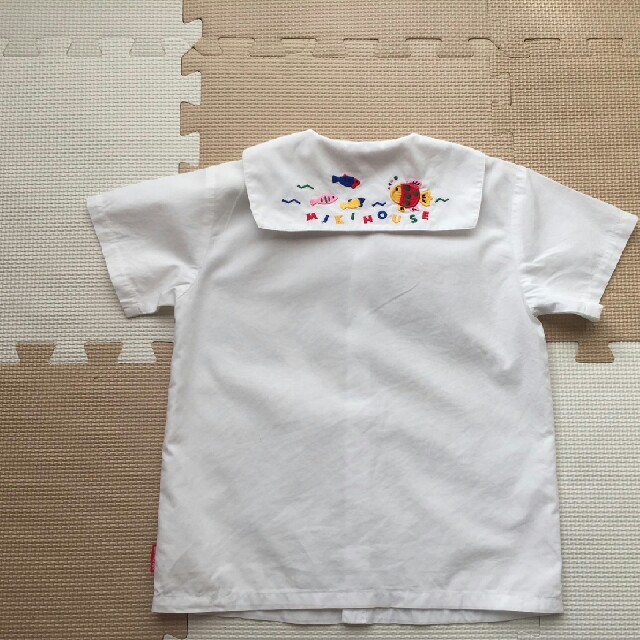 mikihouse(ミキハウス)のミキハウス お魚柄 白シャツ  110 キッズ/ベビー/マタニティのキッズ服男の子用(90cm~)(Tシャツ/カットソー)の商品写真