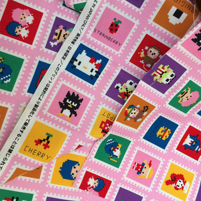 サンリオ(サンリオ)のレトロゲーム風 サンリオキャラクター 生地 約110×50 ハンドメイドの素材/材料(生地/糸)の商品写真