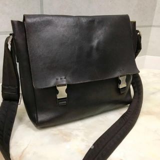 PRADA オールレザー ショルダー バッグ メンズ