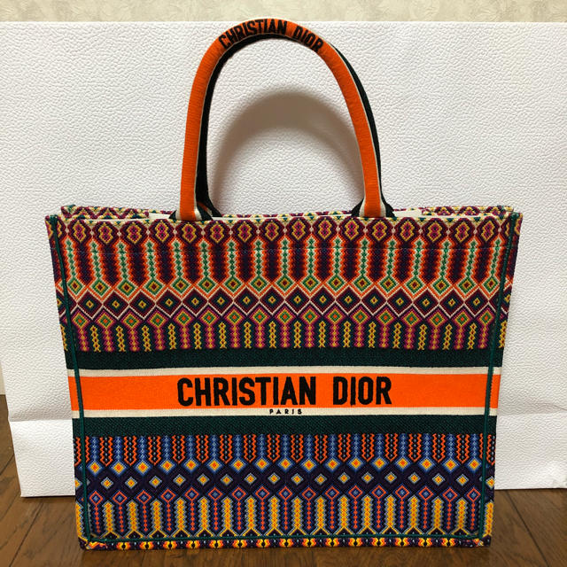 現在の定価以下❗❗Christian Diorブックトート