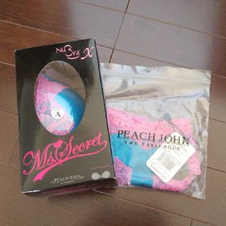 ピーチジョン(PEACH JOHN)のPEACH JOHN ヌーブラセット(ブラ&ショーツセット)