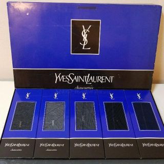 イヴサンローランボーテ(Yves Saint Laurent Beaute)の【未使用】イヴ・サンローラン　靴下セット(ソックス)