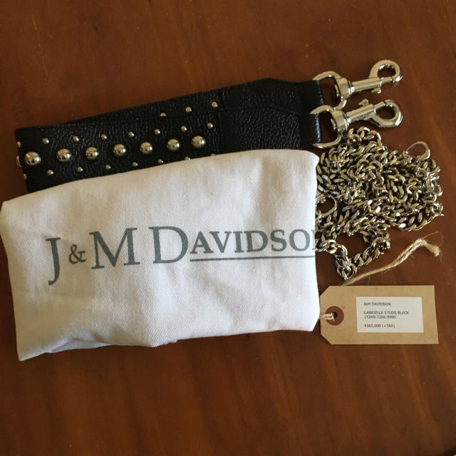 J&M DAVIDSON(ジェイアンドエムデヴィッドソン)の新品 J&M DAVISON レディースのバッグ(ショルダーバッグ)の商品写真