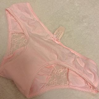 ヴィクトリアズシークレット(Victoria's Secret)の新品！VICTORIA'S SECRET♡ピンクローライズショーツ(ショーツ)