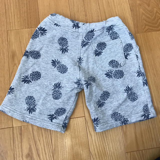 GU(ジーユー)のgu キッズ ハーフパンツ キッズ/ベビー/マタニティのキッズ服男の子用(90cm~)(パンツ/スパッツ)の商品写真