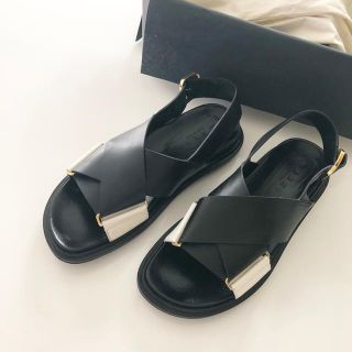 マルニ(Marni)のkoz様専用  MARNI カーフスキン フスベット サンダル 38(サンダル)