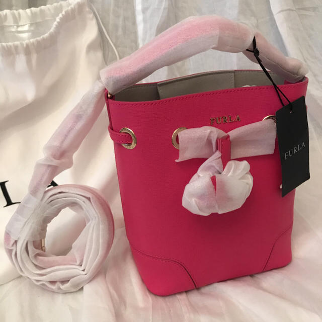 Furla(フルラ)の新品未使用 FURLA STACY mini pinky レディースのバッグ(ショルダーバッグ)の商品写真