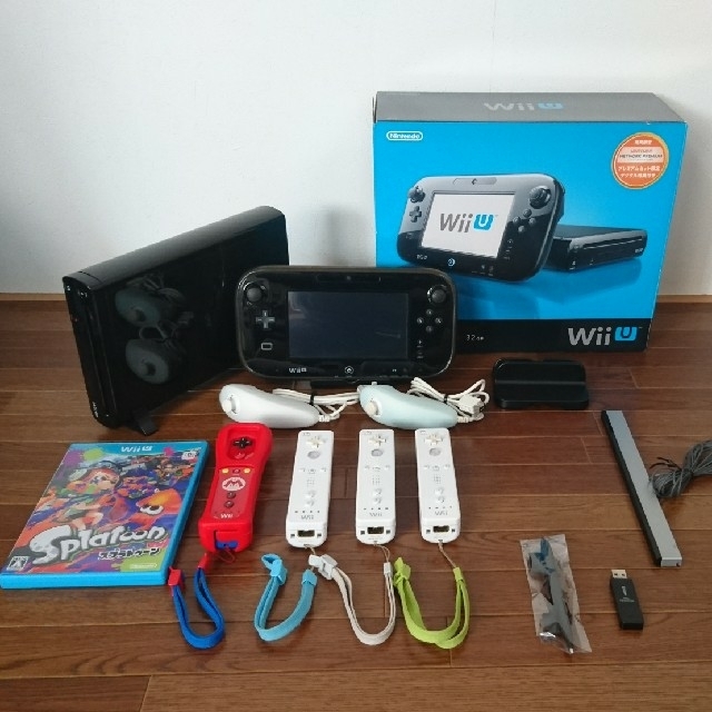 Wii U(ウィーユー)のWii U 本体 + スプラトゥーン + Wiiリモコン セット + オマケ付き エンタメ/ホビーのゲームソフト/ゲーム機本体(家庭用ゲーム機本体)の商品写真