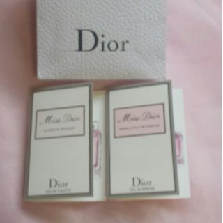 クリスチャンディオール(Christian Dior)のMiss Dior BLOOMING 新作　1ml × 2　新品未使用(香水(女性用))