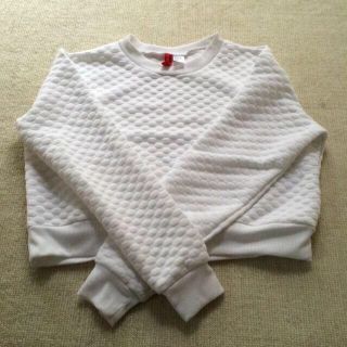 エイチアンドエム(H&M)のH&M tops ホワイト(トレーナー/スウェット)