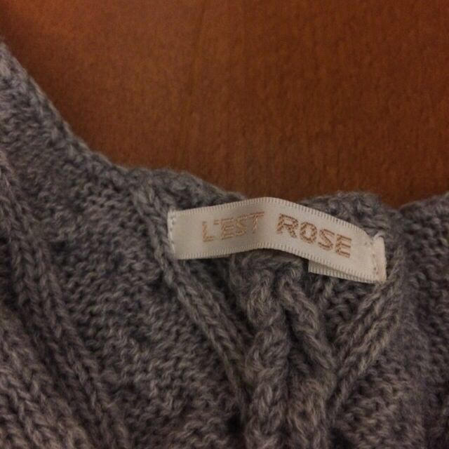 L'EST ROSE(レストローズ)のリボンポンチョ レディースのジャケット/アウター(ポンチョ)の商品写真