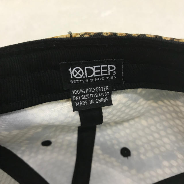 10Deep(テンディープ)の10Deep スナップバック キャップ スネーク柄 アニマル柄 メンズの帽子(キャップ)の商品写真