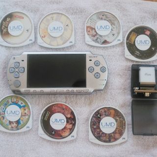 プレイステーションポータブル(PlayStation Portable)のPSP2000とGPSとソフト7本セット(携帯用ゲーム機本体)