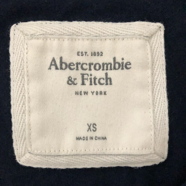 Abercrombie&Fitch(アバクロンビーアンドフィッチ)のアバクロTシャツ レディースのトップス(Tシャツ(半袖/袖なし))の商品写真