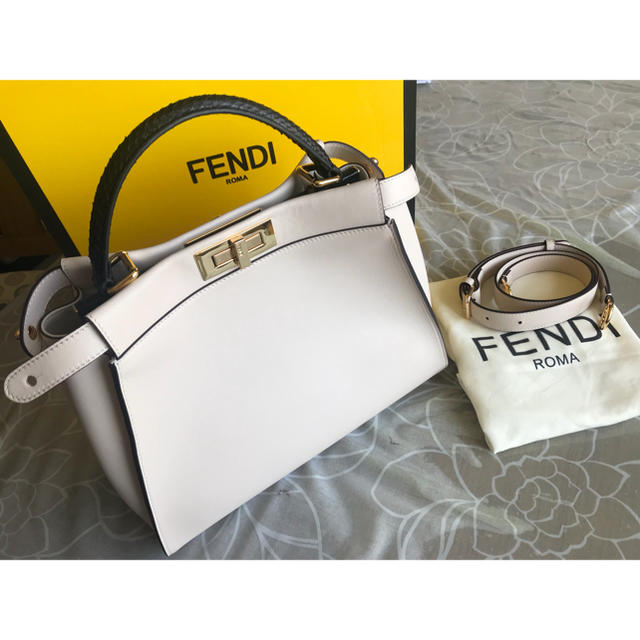 FENDI - フェンディ ピーカブー バッグ レギュラーサイズ 美品