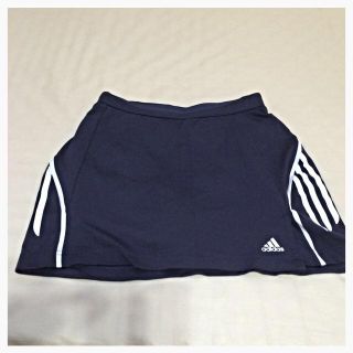 アディダス(adidas)のテニススコート(キュロット)